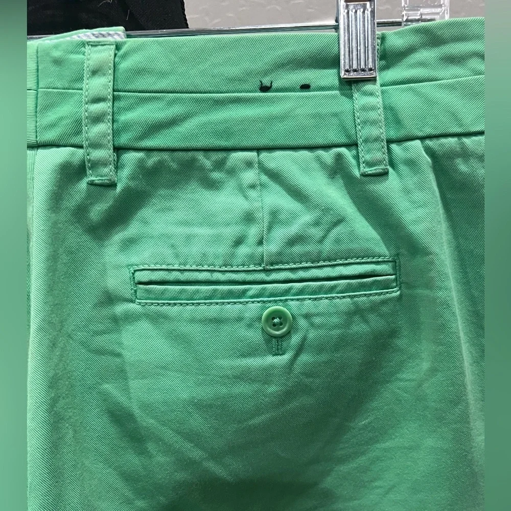 J Crew Size 8 Chino green cotton shorts